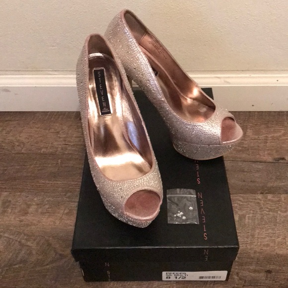 Steven Madden diamond platform pumps - Picture 6 of 8